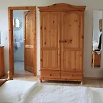بيت ضيافة Treenehof 3*