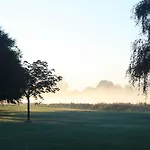 بيت ضيافة Treenehof