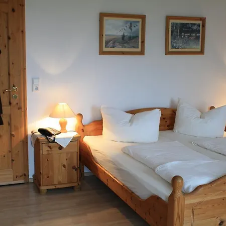 Konukevi Treenehof 3*